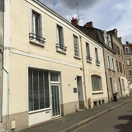 Tuffeau Xxl Angers